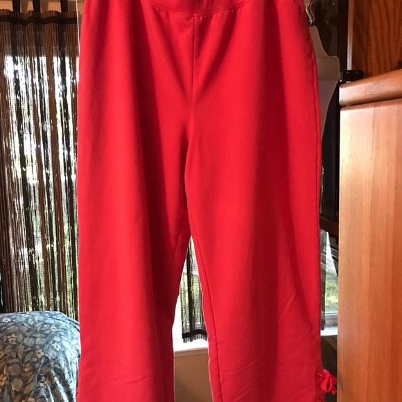 Capris - Picture 3 of 4